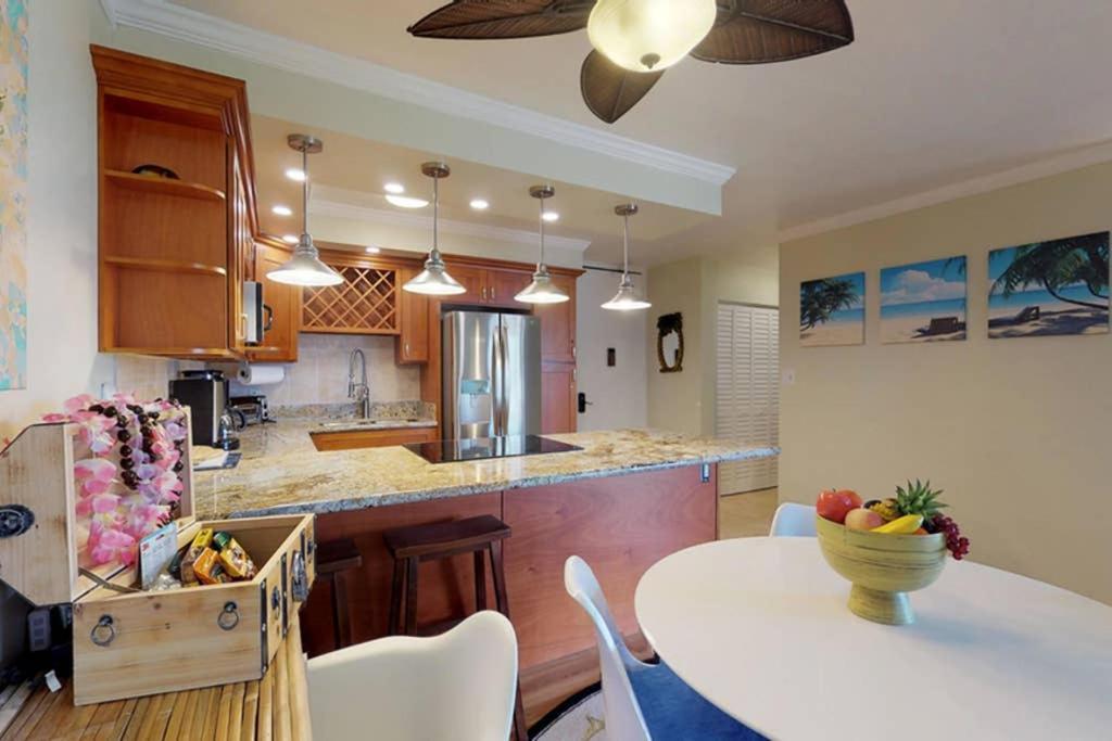 Oceanfront Penthouse With Amazing Views At Kauhale Makai Apartment Kihei Exterior photo