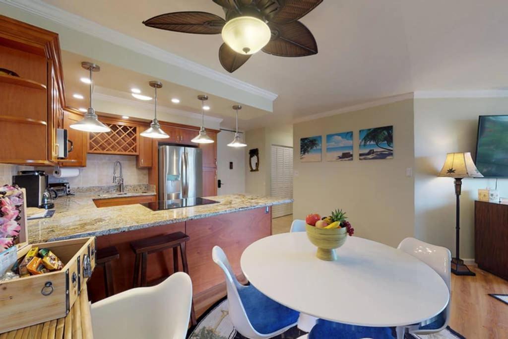 Oceanfront Penthouse With Amazing Views At Kauhale Makai Apartment Kihei Exterior photo