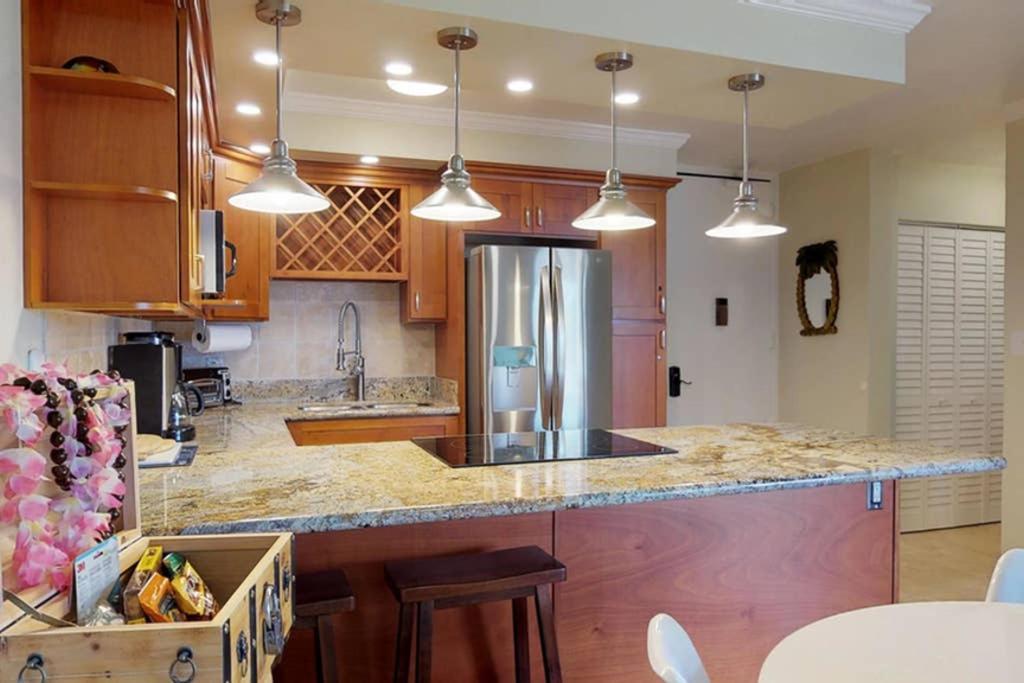 Oceanfront Penthouse With Amazing Views At Kauhale Makai Apartment Kihei Exterior photo